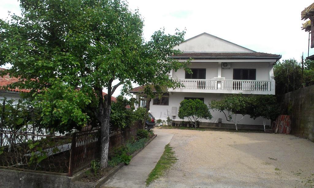 Guesthouse Sinani Ούλτσιν Εξωτερικό φωτογραφία