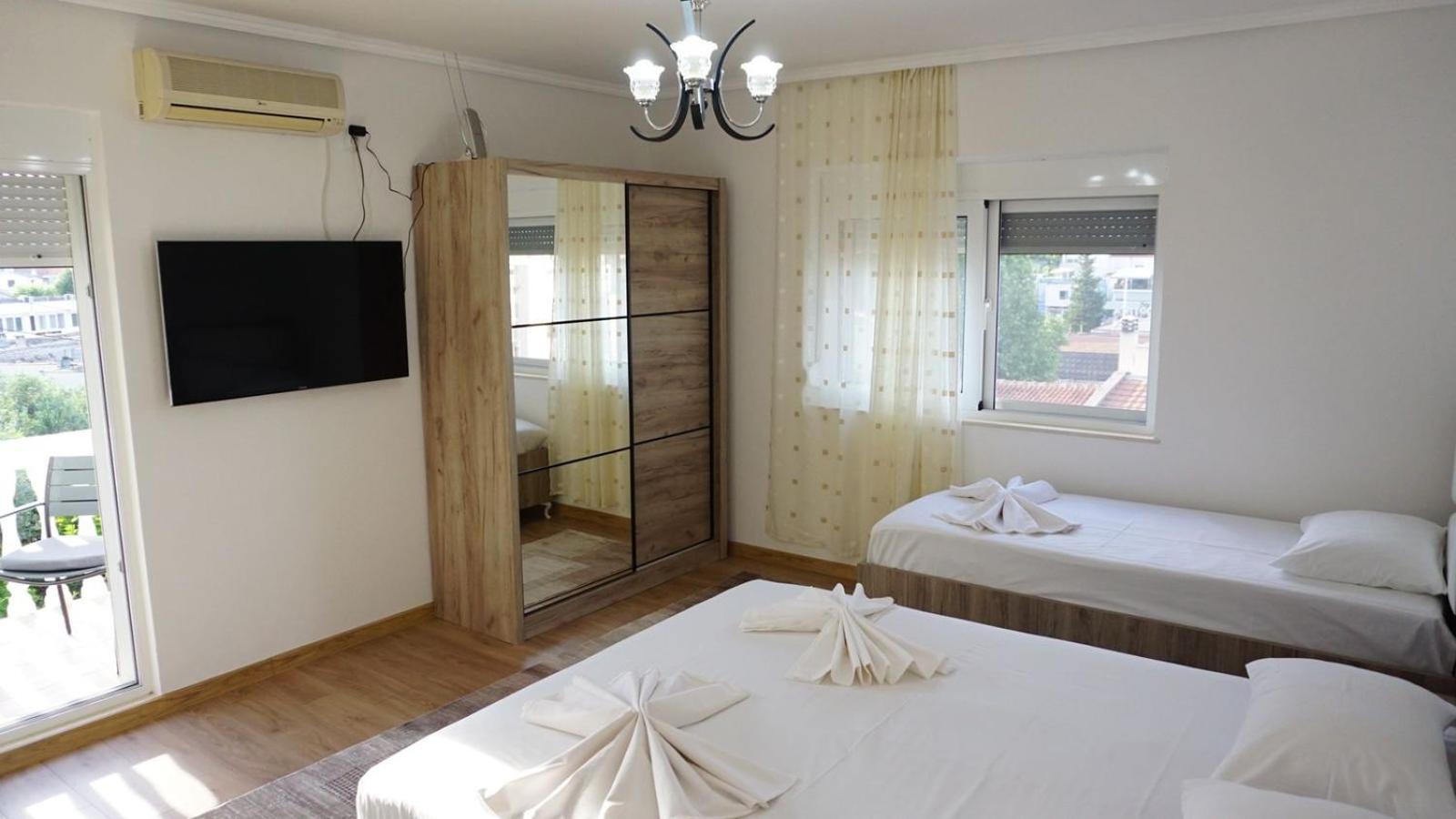 Guesthouse Sinani Ούλτσιν Εξωτερικό φωτογραφία
