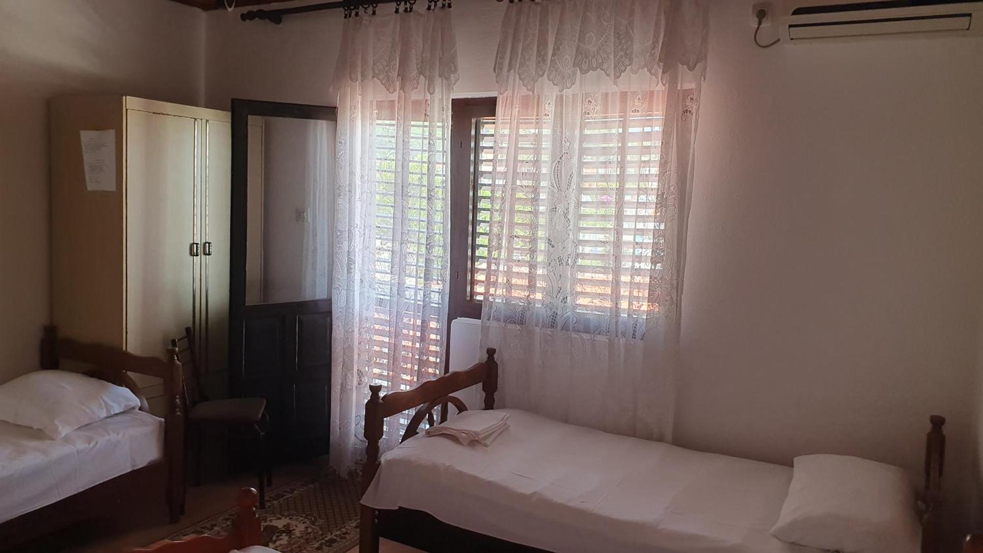 Guesthouse Sinani Ούλτσιν Εξωτερικό φωτογραφία